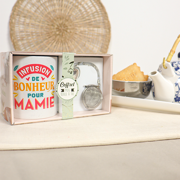 COFFRET MUG ET BOULE A THÉ