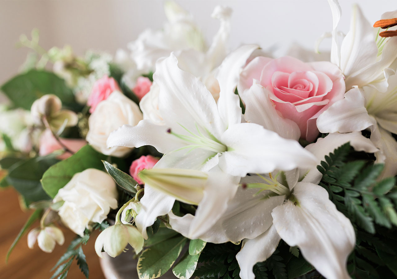 Bien choisir sa gerbe funéraire : couleurs, fleurs, livraison Bien choisir sa gerbe funéraire : couleurs, fleurs, livraison