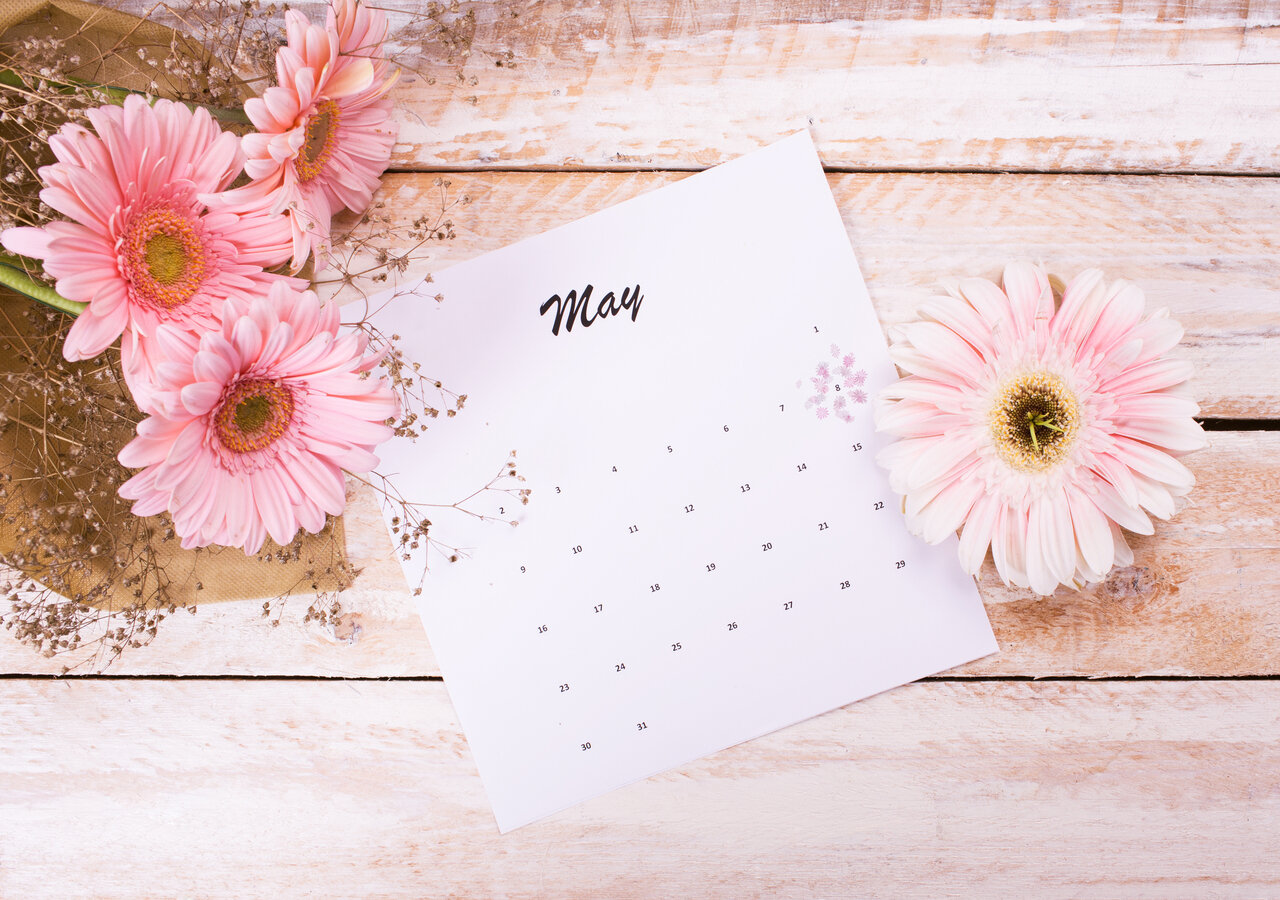 Quand et où a eu lieu la toute première fête des mères ? Qui l’a fêtée ? Quand et où a eu lieu la toute première fête des mères ? Qui l’a fêtée ?