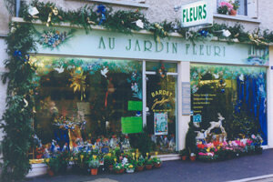 AU JARDIN FLEURI