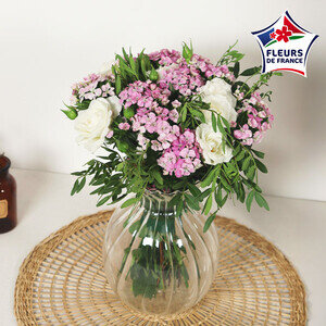 BOUQUET D'OEILLETS ET ROSES