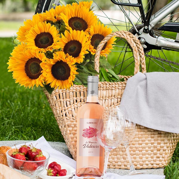 Cadeaux insolites "10 TOURNESOLS + VIN ROSE" Livraison Express Florajet